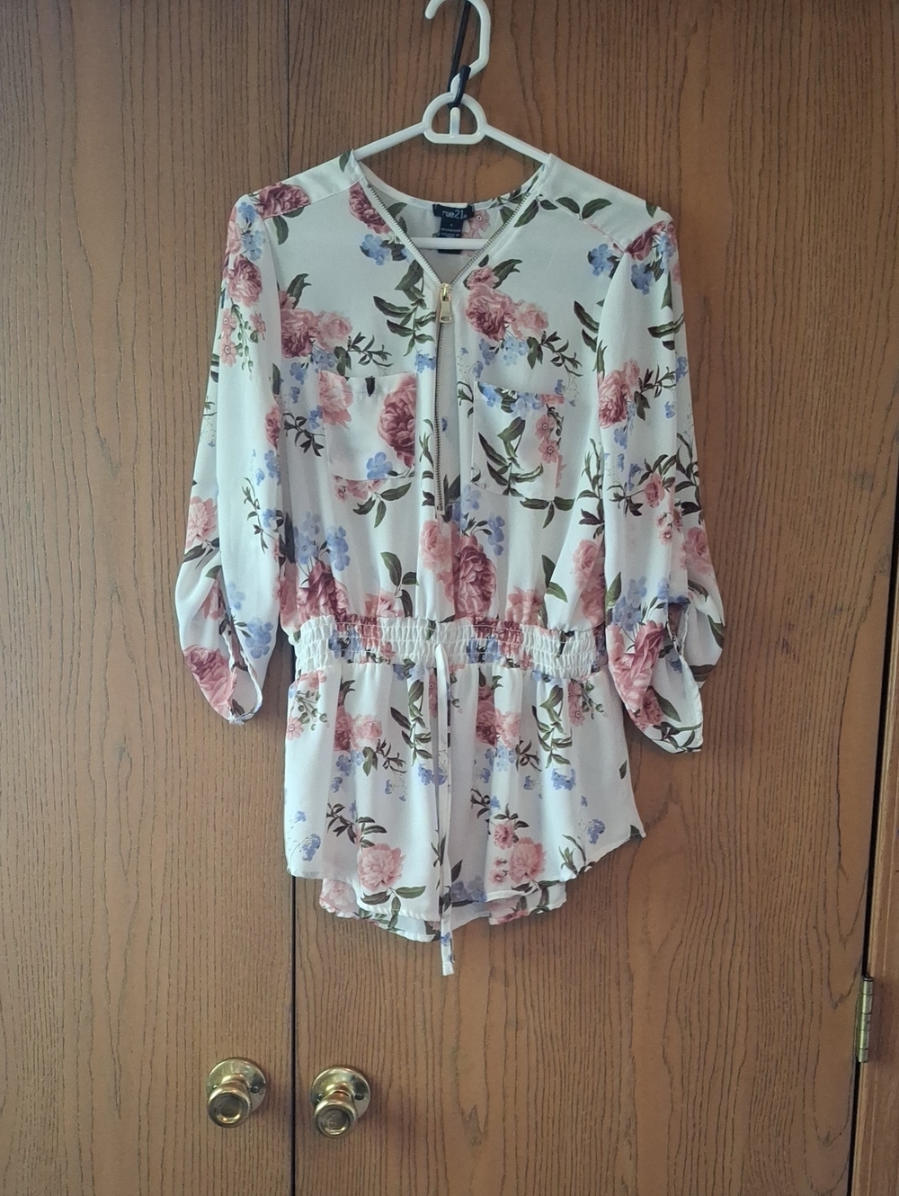 Rue21 Cream Floral Drawstring Waist Tunic with Pink Roses